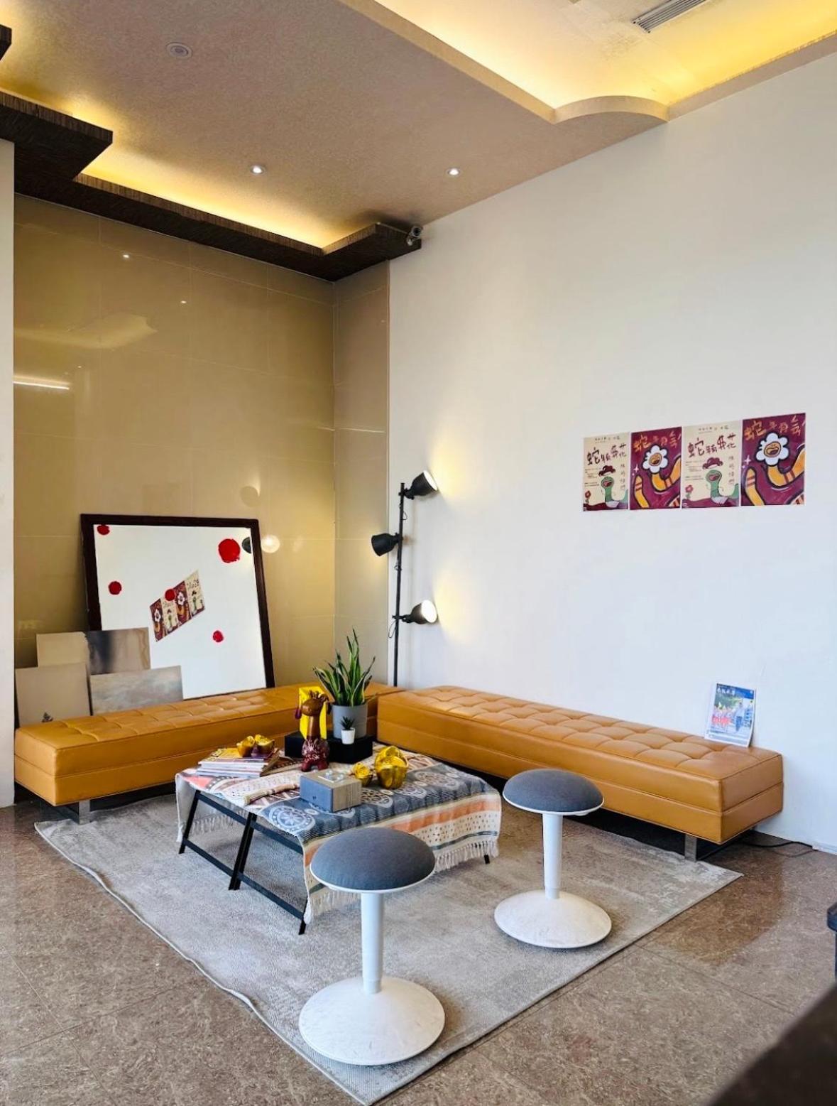 West Hotel Пули Экстерьер фото